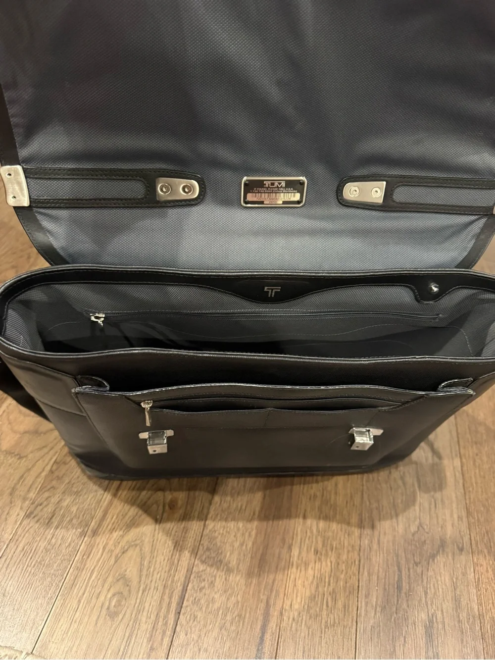 Tumi sleek leather